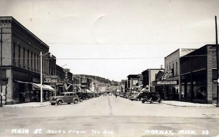 Rialto Theatre - Old Photo